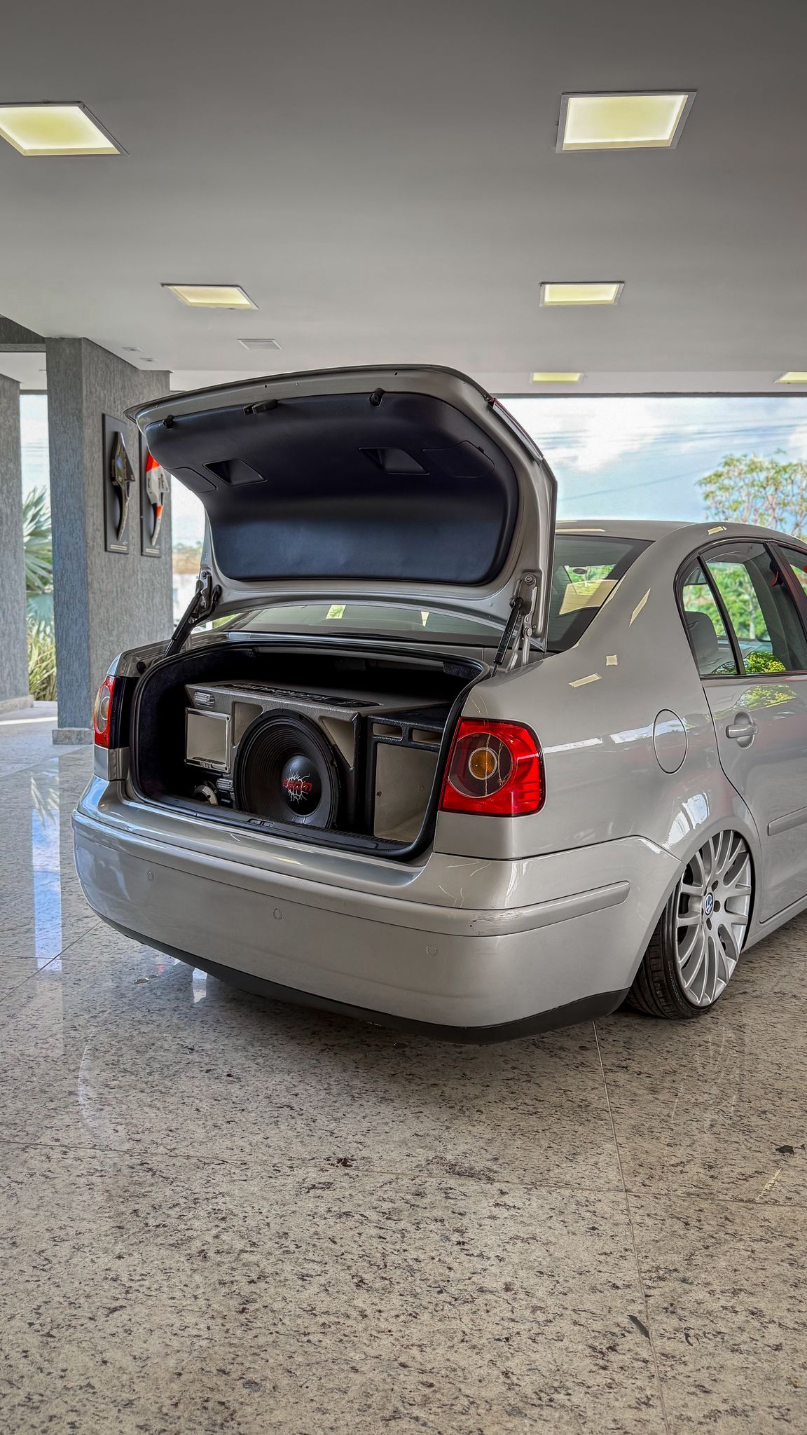 POLO SEDAN EXCLUSIVO